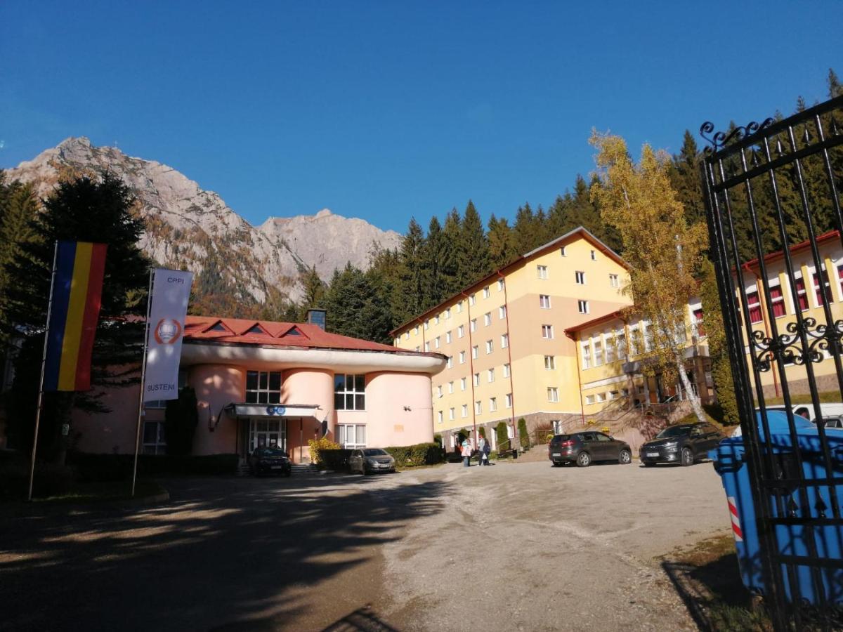 Hostel Cppi Nord Buşteni Exteriér fotografie