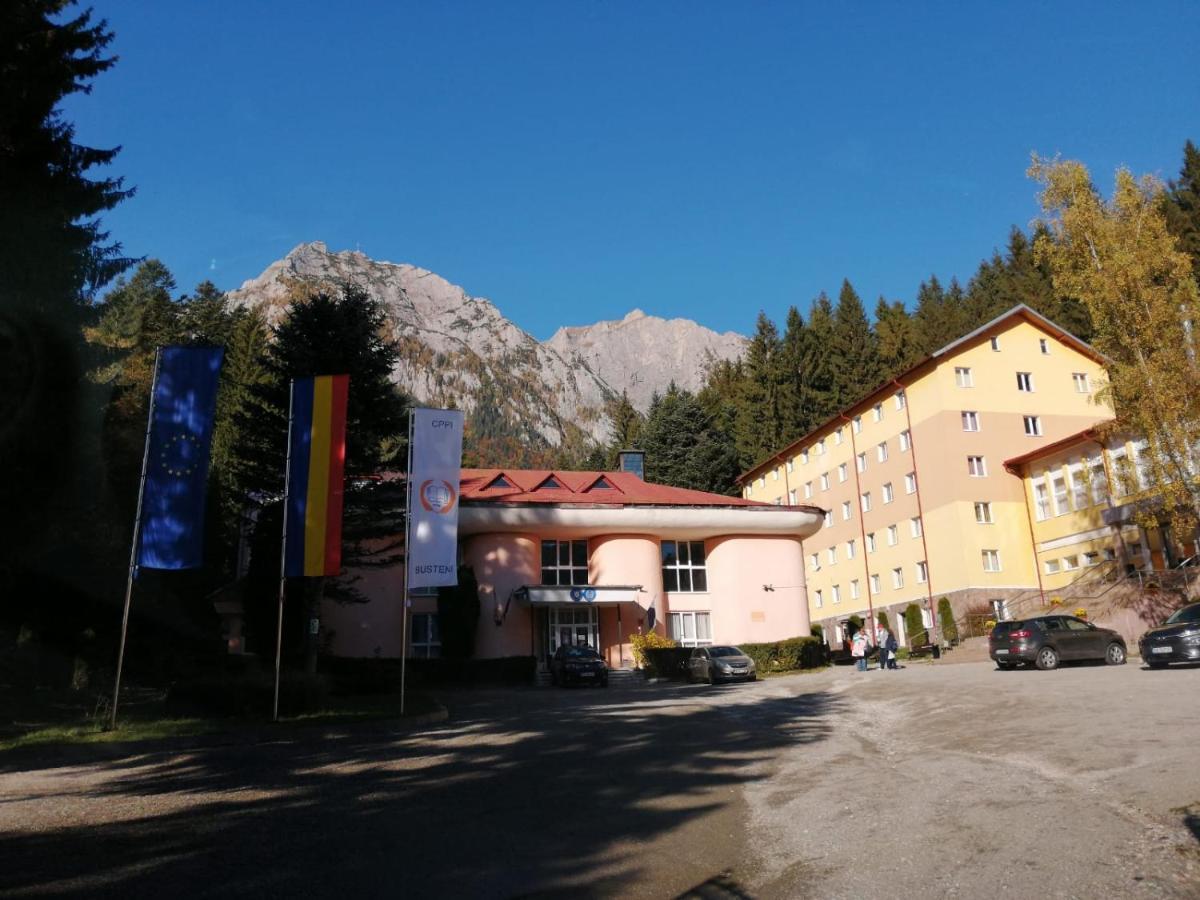 Hostel Cppi Nord Buşteni Exteriér fotografie