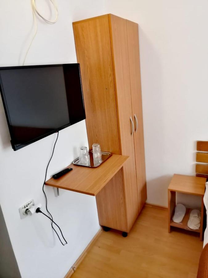 Hostel Cppi Nord Buşteni Exteriér fotografie