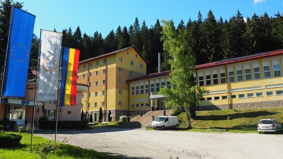 Hostel Cppi Nord Buşteni Exteriér fotografie